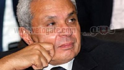 اتهام  رئيس جامعة القاهرة بفصل طالبين لاعتراضهما على 