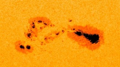 كوكب الأرض يواجه انفجارا شمسيا متوقعا اليوم