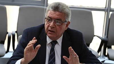 هاني أباظة: «البوكليت» بداية مبشرة لنهضة تعليمية في مصر