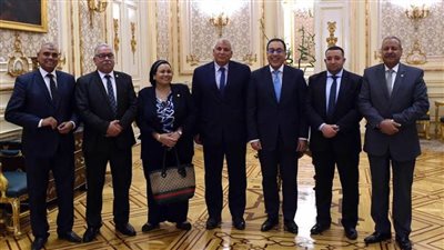 مدبولي يكلف الوزراء بتنفيذ مطالب نواب الوادي الجديد