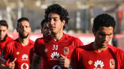 اليوم.. الأهلي يحسم موقف نجيب وهاني من المشاركة أمام المصري