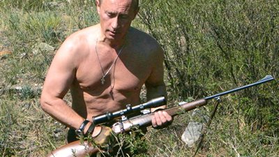 بالفيديو والصور.. 10 أشياء لا تعرفها عن الرئيس «بوتين».. ملياردير.. عازف بيانو.. سباح.. بطل جودو.. يجيد الرماية.. يهوى الكلاب.. غيور.. واثق من نفسه.. جده طباخ وخدم مع لينين وستالين