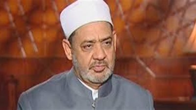 «الطيب» يدين استهداف الحرم المكي في اتصال هاتفي مع ولي العهد السعودي