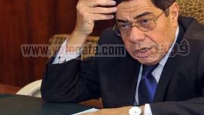 بلاغ يتهم عصام شرف والعقدة بإهدار21  مليار دولار