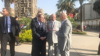 وزير الداخلية يتجول بشوارع القاهرة والجيزة قبل الإفطار.. عبد الغفار يكلف بتشديد الرقابة على الطرق ومنع الكثافات وحسن معاملة المواطنين.. و«اليقظة تحسبا لأي محاولة خسيسة» أبرز التوصيات