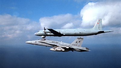 تورنادو يصيب طائرات «يوم القيامة» في أمريكا