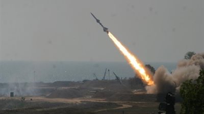 الدفاعات السعودية تعترض صاروخًا باليستيا من اليمن