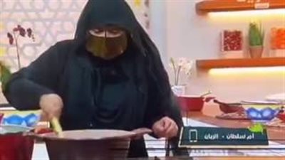 بالفيديو.. لحظة اشتعال النيران في طاهية على الهواء