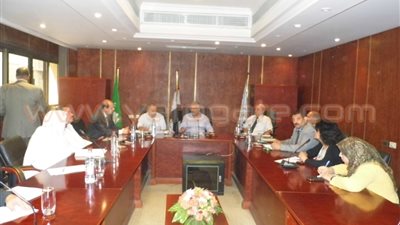 بالصور.. انطلاق اجتماع الوفد الليبي وتجارية الجيزة