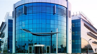 استمرار توقف العمل بشركة 