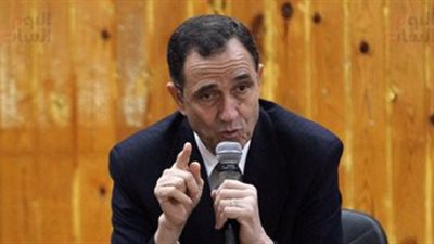 نائب وزير التعليم يتفقد لجان الدبلومات الفنية بشبرا