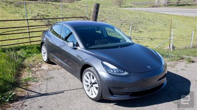 Tesla تستعد لشحن سيارتها الكهربائية 3s ثنائية المحرك بـ78 ألف دولار