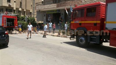 بالصور.. نشوب حريق بمقهى شهير بالإسماعيلية دون إصابات