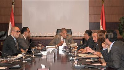 بالصور..طرح مشروع المخطط الإستراتيجي للساحل الشمالي الغربي وظهيره الصحراوي.. محلب: المنطقة مستقبل التنمية لمصر.. شبكة طرق والاعتماد على الطاقة المتجددة..مدبولي: بدء تنفيذ مدينة العلمين الجديدة