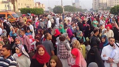 «العيد فرحة».. الإفتاء تعلن نهاية شهر رمضان.. والبحوث الفلكية: هلال شوال يظهر اليوم.. «طابا» أول مدينة تؤدي صلاة العيد..والأرصاد تطمئن المواطنين: الطقس مناسب للخروج في الحدائق والم