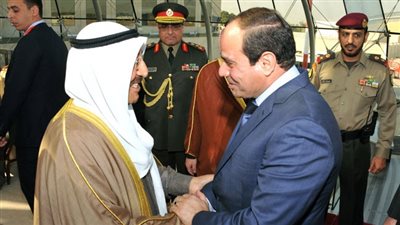 السيسي يهنئ أمير الكويت بعيد الفطر المبارك هاتفيا