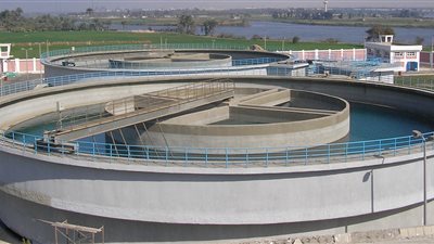 3 ملايين جنيه لتركيب حواجز تمتص المواد البترولية بنيل الأقصر