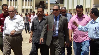 إلغاء ندب مراقب وحظر دخول السيارات لمدارس دمياط