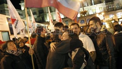 إسبانيا تقر قانون زواج مثلي الجنس