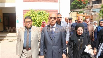 القائم بأعمال محافظ القاهرة يتفقد امتحانات الإعدادية