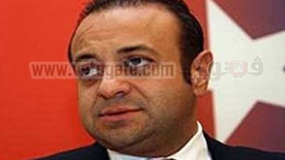 سفير مصر فى أثينا يزور المواطن المصاب