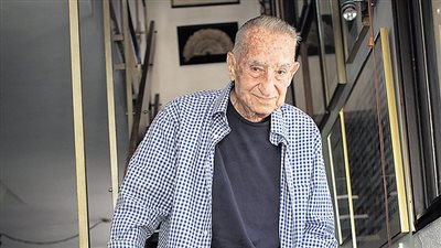 قصة سفاح الموساد ومهندس قتل العرب..«مايك هراري» أشهر قادة الجاسوسية في الجهاز..أشرف على تصفيات رموز عربية.. منحته دولة الاحتلال لقب «جيمس بوند الصهيوني».. نجا من عملية اغتيال الـ&#