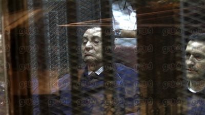 قائد الحرس الجمهوري السابق: مبارك «رجل دولة بمعنى الكلمة»