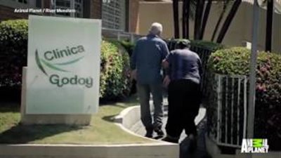 بالفيديو.. إصابة رجل بـ«داء الفيل» بسبب بعوضة