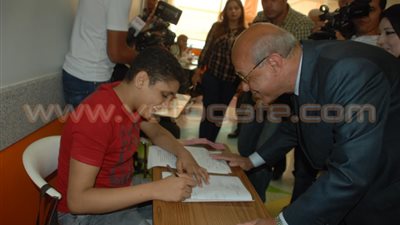 بالصور.. تيمور: امتحانات الإعدادية في مستوى الطالب المتوسط