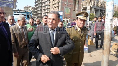 فلاح يطعن موظف اتهمه بسرقة التيار الكهربائى بأشمون