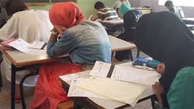 «طوارئ بامتحانات الجامعات في نهار رمضان».. «القاهرة» ترصد 33 حالة غش.. «حلوان» تضبط 94 مخالفة.. «المنوفية»: توفير الهدوء باللجان.. وتعليمات مشددة لراحة الطلاب