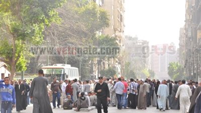 وقفة لشعبة مخابز الإسماعيلية أمام 