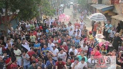 بالصور.. عمرو الجزار يفاجئ أهالي الوراق بحضوره مهرجان العيد