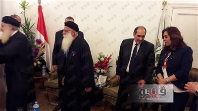 بالصور.. وفد من الكنيسة يزور محافظ الجيزة لتهنئته بعيد الفطر