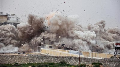 حرس الحدود يفجر منزلا برفح عثر بداخله على 4 أنفاق