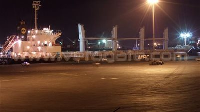 ميناء دمياط يستقبل سفينة محملة بـ 27860 طن قمح