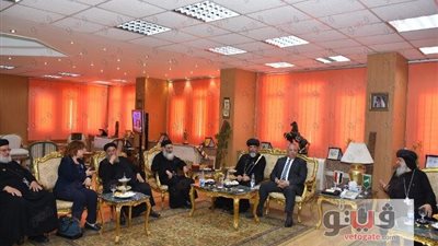 بالصور.. قيادات كنسية وتنفيذية وشعبية تهنئ محافظ الشرقية بالعيد