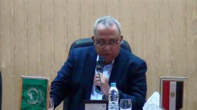 رئيس مدينة الزقازيق بالشرقية يزور دار أيتام بأول أيام العيد