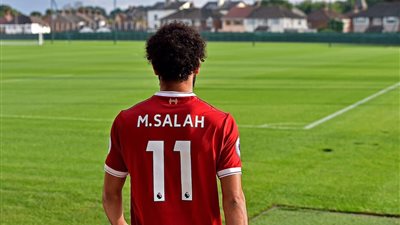 قائد «ليفربول»: محمد صلاح لاعب خطير ويسبب المشكلات للخصوم