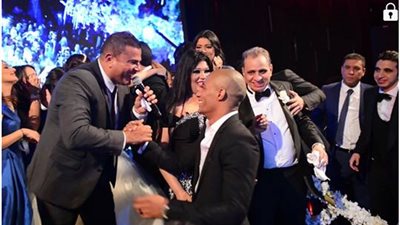 بالصور.. محمد رمضان ينشر صورا بصحبة عمرو دياب من حفل زفاف كريم السبكي