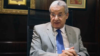 «المقاولون العرب»: الحكومة طالبتنا بإصلاح طريق العلمين