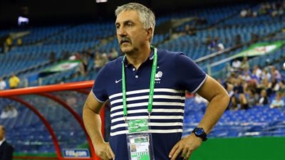 مدرب فرنسا: لاعباتنا قدمن أفضل ما لديهن أمام ألمانيا