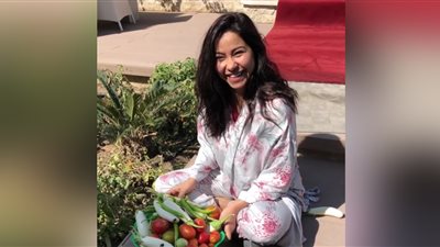 «أكلة محشى» من شيرين لحسام حبيب على الفطار (فيديو)