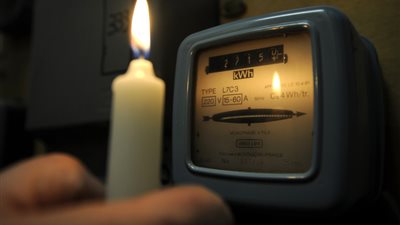 استياء أهالي «القرنة» من انقطاع التيار الكهربائى غرب الأقصر