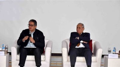 تفاصيل لقاء وزير السياحة والآثار بـ١٠٠ مستثمر لمناقشة مشاكل القطاع | صور