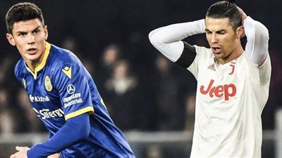 هيلاس فيرونا يفوز على يوفنتوس 1/2 في الدوري الإيطالي