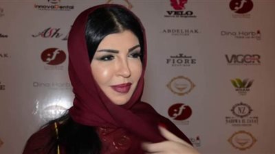السعودية أميمة عزوز تستعد لإقامة أول عرض أزياء تراثي 