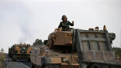 تركيا ترسل تعزيزات عسكرية إلى إدلب