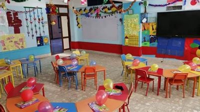 المدرسة اليابانية بطهطا تستقبل طلابها بالبالونات في أول أيام الترم الثاني | صور