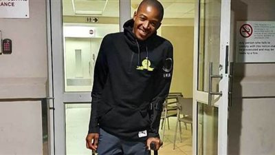 نجم صن داونز يجري عملية جراحية في الكاحل